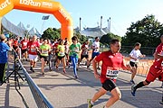 b2run 2019 19.00 Uhr 2. Start (©Foto: Martin Schmitz)